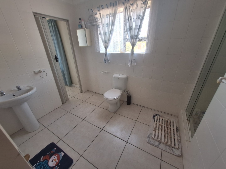 4 Bedroom Property for Sale in Dana Bay Western Cape